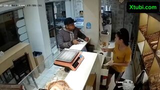 Employee defends herself with a knife from a robbery in bakery.